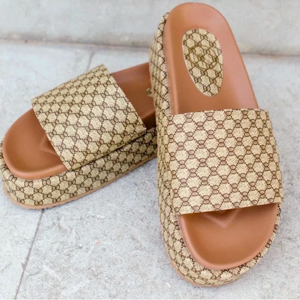 Boutique Platform Sandal- Makers Shoe Brand